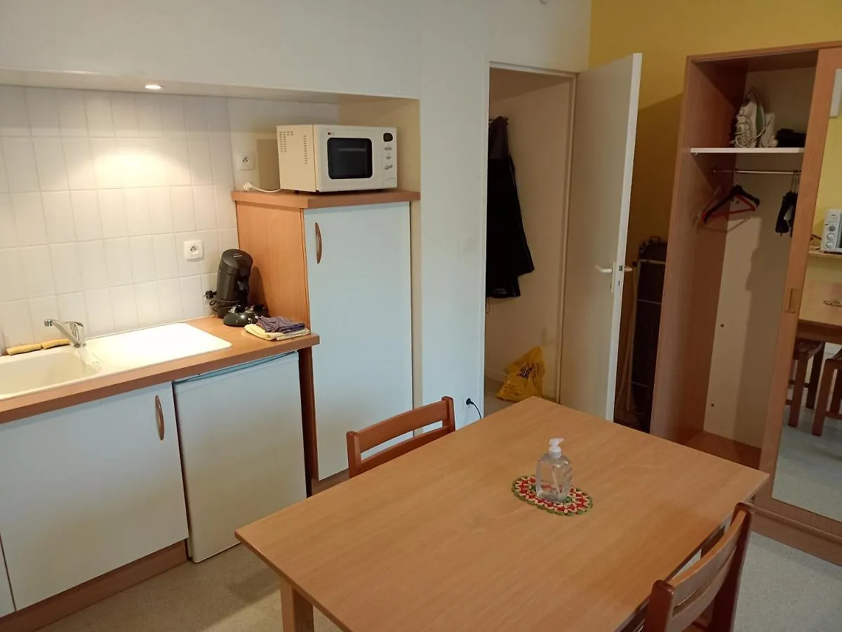 Studio Proche Des Thermes En Rez-De-Chaussee Avec Place De Parking Bagnères-de-Bigorre